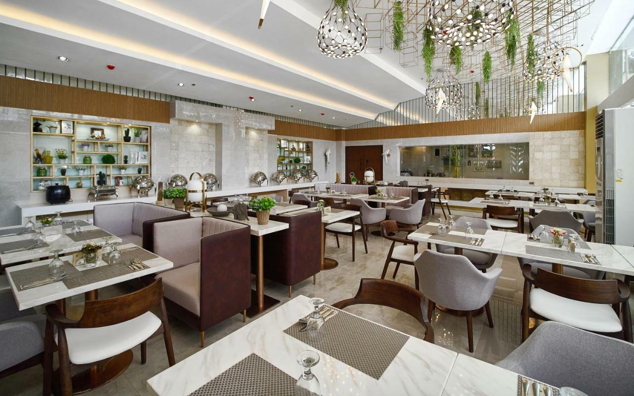J7 Plaza Hotel Iloilo City Εξωτερικό φωτογραφία