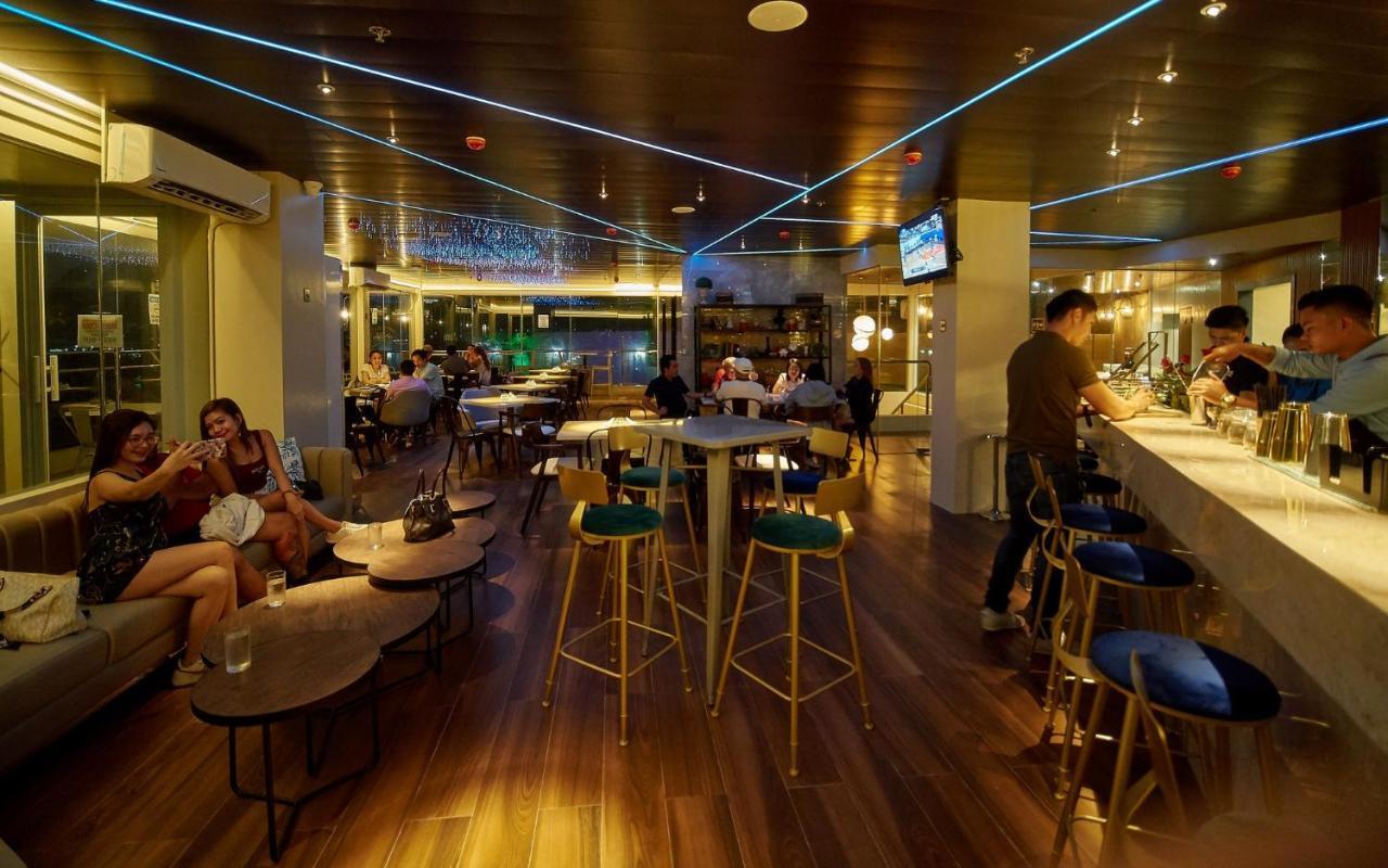 J7 Plaza Hotel Iloilo City Εξωτερικό φωτογραφία
